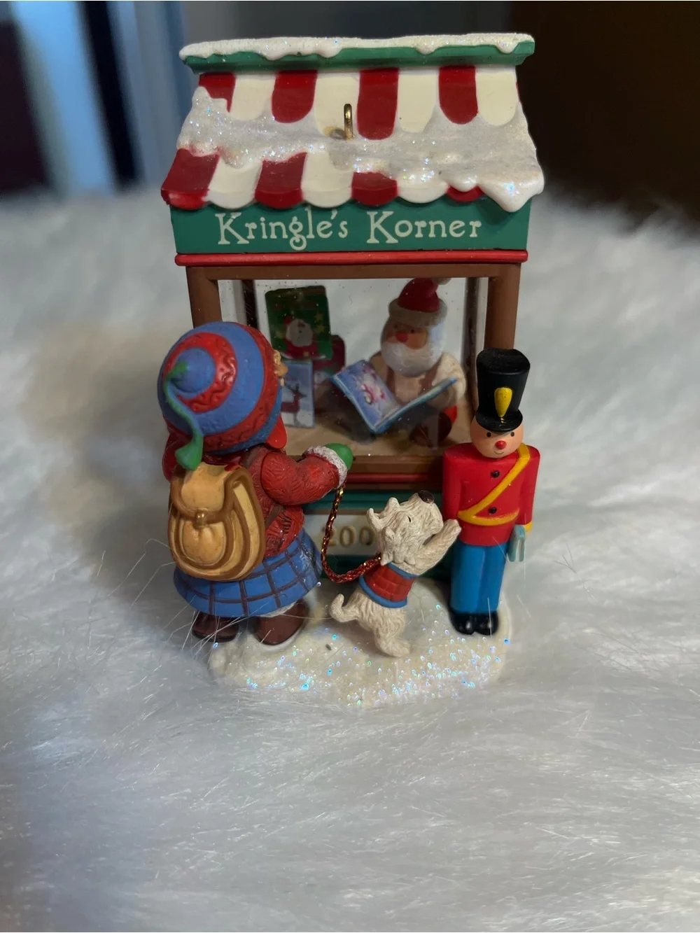 Hallmark Keepsake Kringle's Korner Ornament Christmas Window Series 2008